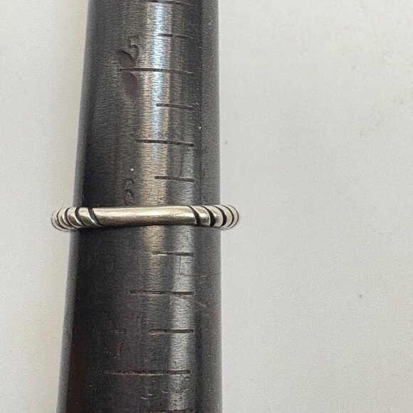 VTG Solid Sterling SIlver 925 Twist Design Half Round Band Ring Size 6 - Picture 11 of 11